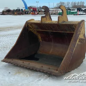 BRANDT 72 IN. EXCAVATOR CLEAN OUT BUCKET