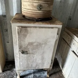 Vintage GE refrigerator