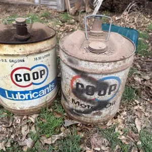 2 co-op 5 gal oil cans