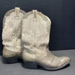 Cowboy Boots - Size E 8.5