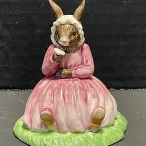 Royal Doulton Bunnykins - Polly  DB402