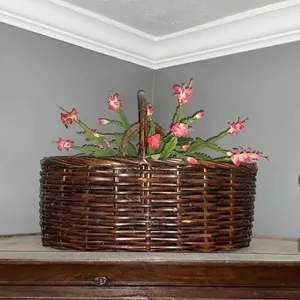 X2 hurricane lanterns and basket decor