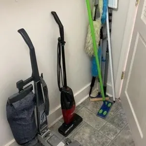 Vacuum, cleaners, and cleaning lot