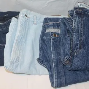 4 Pairs of 42x32 Insulated Jeans: