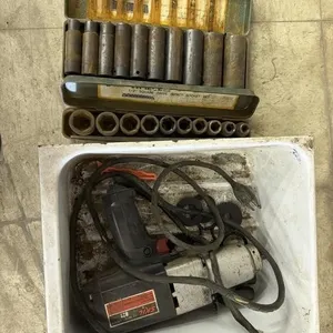 Impact Sockets & Skil 110v Impact Gun