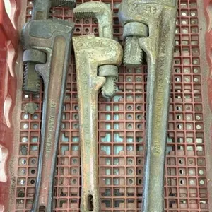 (2) 14�  Pipe Wrenches (1) 18�