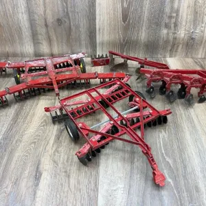2 Discs (1 has Broken Gang), 2- 3 Bottom Plows