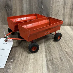 2 - Allis Chalmers Grain Wagons ERTL 1:16 Scale
