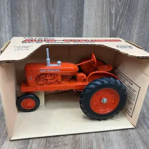 Allis-Chalmers WD-45 Tractor 1:16 Scale, In Box