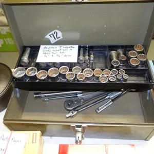 TOOL BOX & SOCKETS