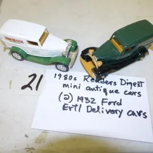 1980'S READERS DIGEST MINI 2- 1932 FORDS ERTL