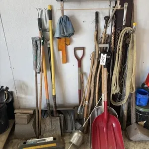 Shovels & other yard tools