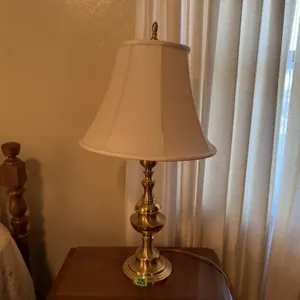 Table lamp