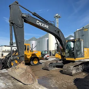 2007 John Deere 200D LC excavator