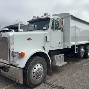 1995  Peterbilt 378 quad axle (Unit holds previously Salvaged title-Truck has been fully repaired & is in complete working condition)