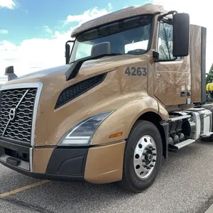 2019 Volvo VNL300 tag tandem day cab