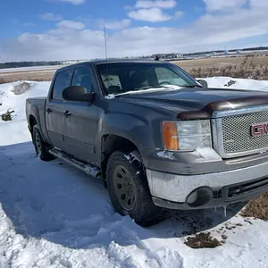 2008 GMC SIERRA 1500 4X4 CREW CAB SHORT BOX TRUCK