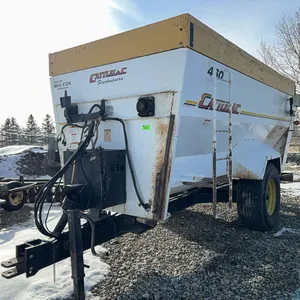 Cattlelac Model 460 Feed Wagon with Monitor and PTO **A47**
