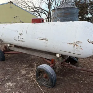 1000 Gallon Propane Tank