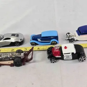 5 Maisto, Hot Wheels, Playmind replica cars