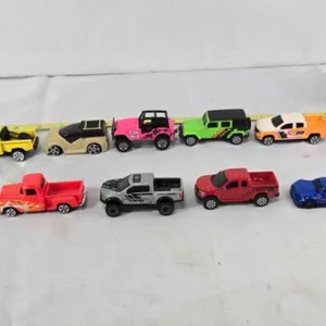 9 Maisto, Hot Wheels, Matchbox truck replicas