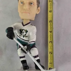 2003/2004 NHL UD Classics Limited Edition