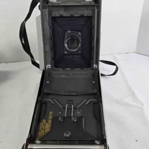 Polaroid Automatic 103 Land Camera w/case