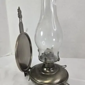Vintage Lamplight Farm House metal kerosene lamp