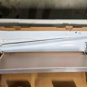 2 Low profile wraparound 4' 4 lamp