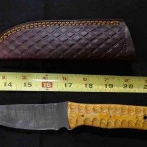 Straight Back Knife With Sheath