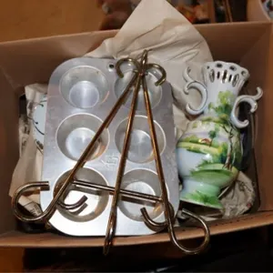 Glassware, Totes, Appliances
