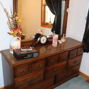 Dresser & Mirror