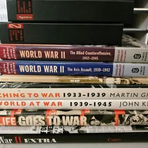 World War II - Pictorial Histories