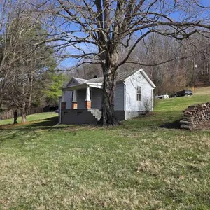 Country Home and Land for Sale in Radford VA