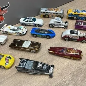 15 Hot Wheels Cars.