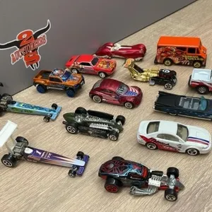 15 Hot Wheels Cars.
