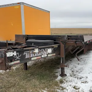 2013 Titan Deckover Trailer