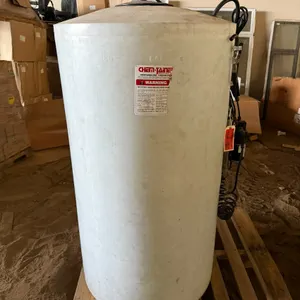 Chemtainer 160 gallon storage tank with electric pump
