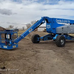 2006 Genie Z-135 boom lift