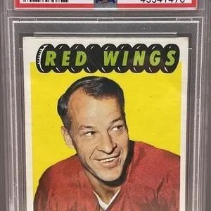 1965 Graded 5 Gordie Howe TOPPS Hockey Card. *DC