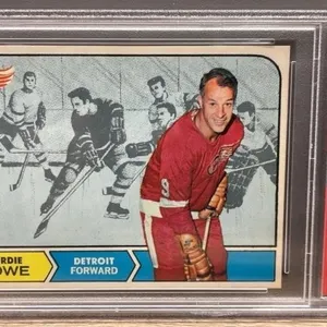 1968 Graded 5 Gordie Howe O-Pee-Chee Hockey Card.