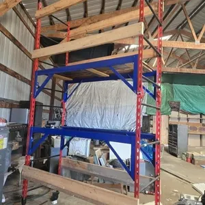Pallet racking on wheels