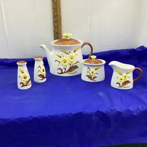 VINTAGE CERAMIC “HARVEST” SET