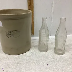 MEDALTA POTTERIES SMALL CROCK + 2 POP BOTTLES