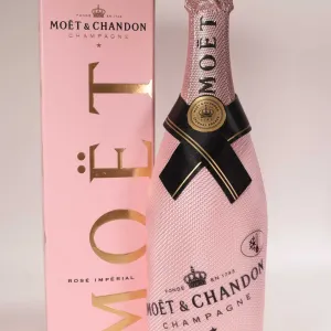 Moet & Chandon/ Rose Imperial/ Brut Champagne/ 750ml/ 12% ABV Note: Alcohol cannot be insured by any