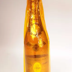 Louis Roederer/ 1990/ Cristal/ Brut Champagne/ 750ml/ 12% ABV Note: Alcohol cannot be insured by any