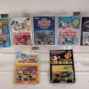 Seven 1: 64 scale Cartoon Network collectible cars