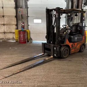 Toyota 7FGCU25 forklift