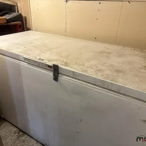Wood's Freezer
 UNRESERVED
