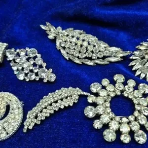 Rhinestone Brooch lot